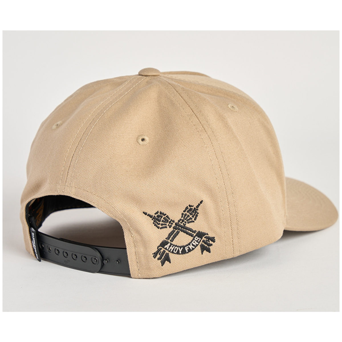 THE MAD HUEYS Ahoy FKRS Shield Twill Snapback – Tan